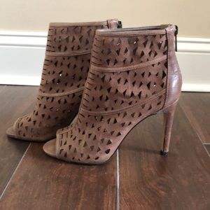 Vince Camuto Fall Peep Toe